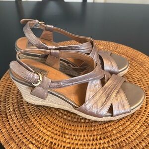 Clarks Bronze Wedge Sandals‎
